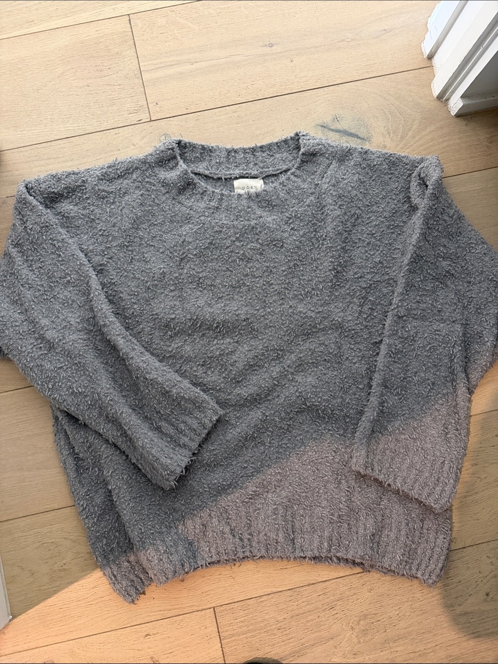 Doen Cashmere Blend Gray Sweater